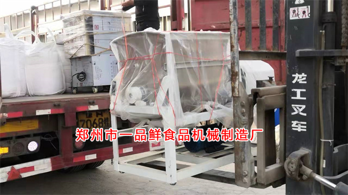 浙江臺(tái)州客戶訂購(gòu)的自動(dòng)疊片燴面機(jī)發(fā)貨啦(圖2) 浙江臺(tái)州客戶訂購(gòu)的自動(dòng)疊片燴面機(jī)發(fā)貨啦(圖2)