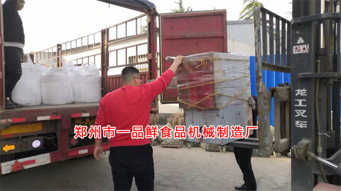 浙江臺(tái)州客戶訂購(gòu)的自動(dòng)疊片燴面機(jī)發(fā)貨啦(圖3) 浙江臺(tái)州客戶訂購(gòu)的自動(dòng)疊片燴面機(jī)發(fā)貨啦(圖3)