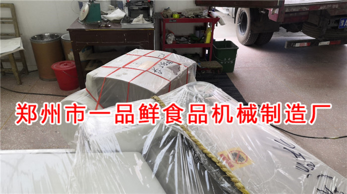 山西長治客戶訂購的1型面館用燴面機發貨啦(圖4) 山西長治客戶訂購的1型面館用燴面機發貨啦(圖4)