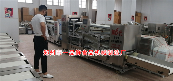 西安面館老板考察一品鮮設備 西安面館老板考察一品鮮設備