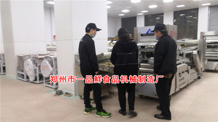 客戶考察燴面機輔助設備 客戶考察燴面機輔助設備