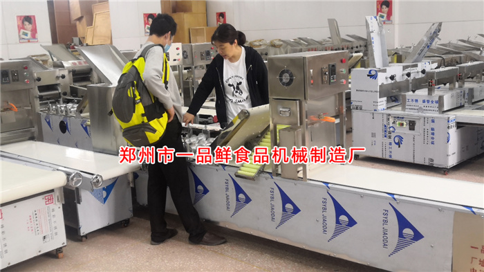 客戶考察7型燴面機 客戶考察7型燴面機