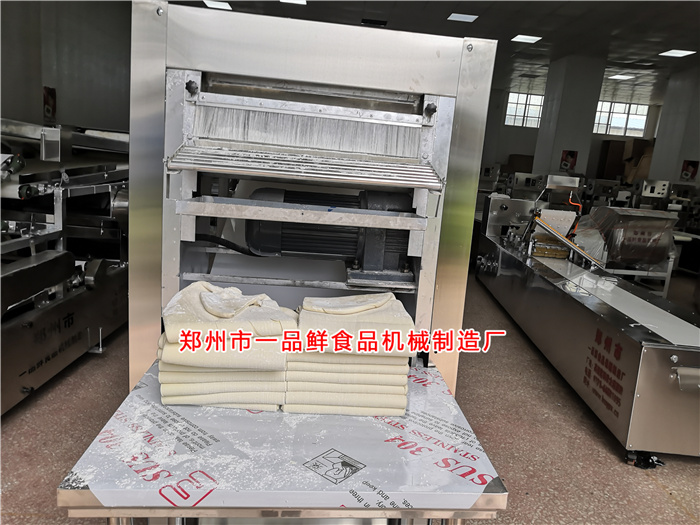 全自動自循環揉壓機調試中 全自動自循環揉壓機調試中